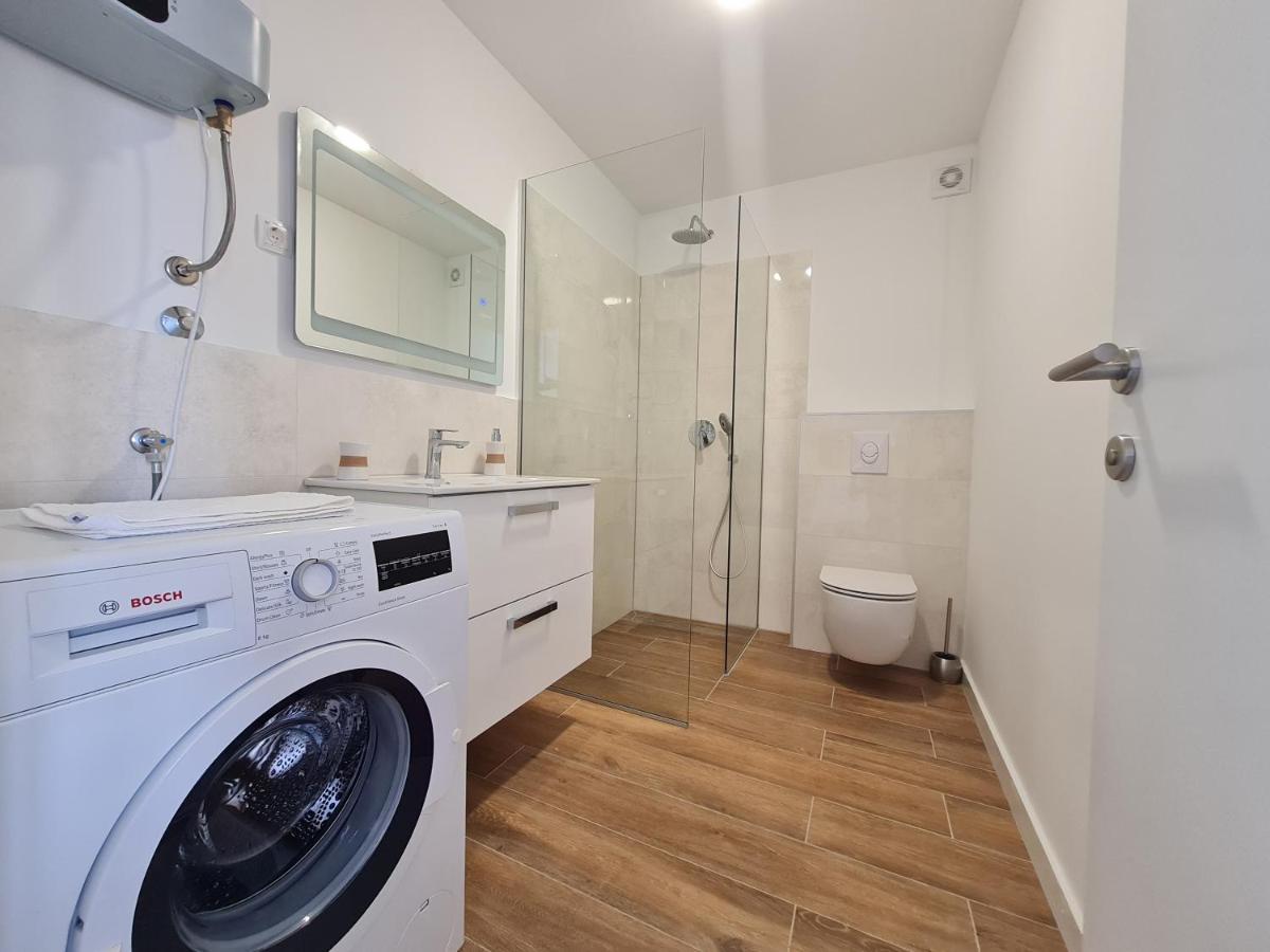 Apartmani Adria ニン エクステリア 写真