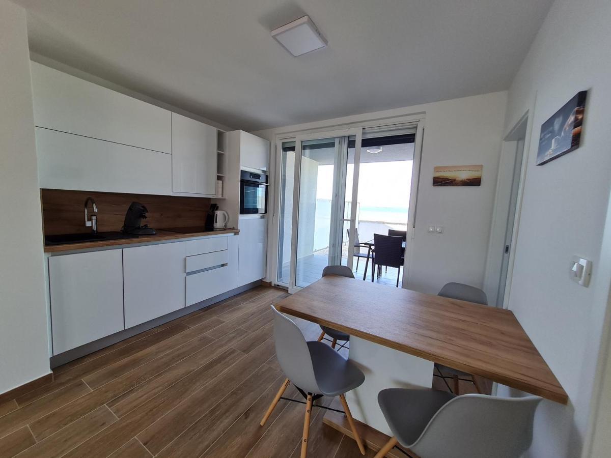 Apartmani Adria ニン エクステリア 写真