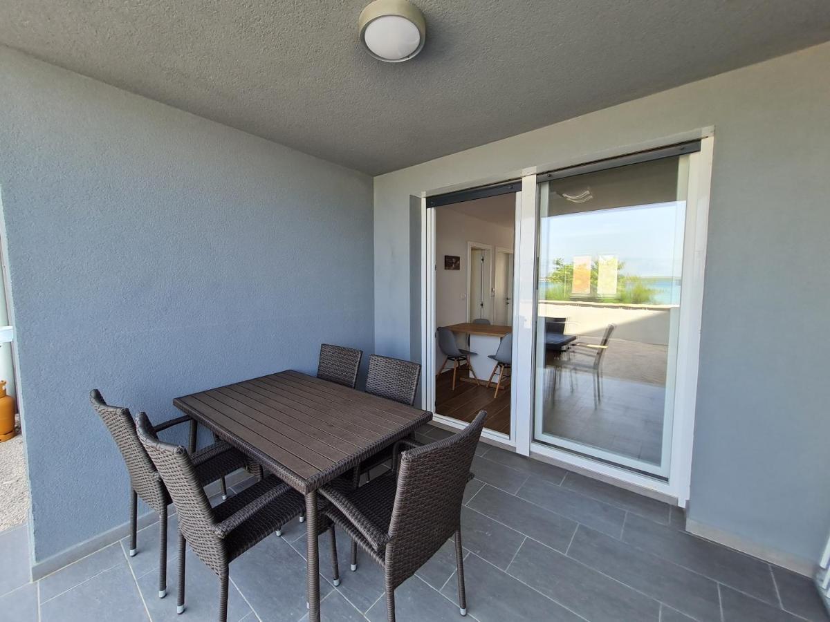 Apartmani Adria ニン エクステリア 写真