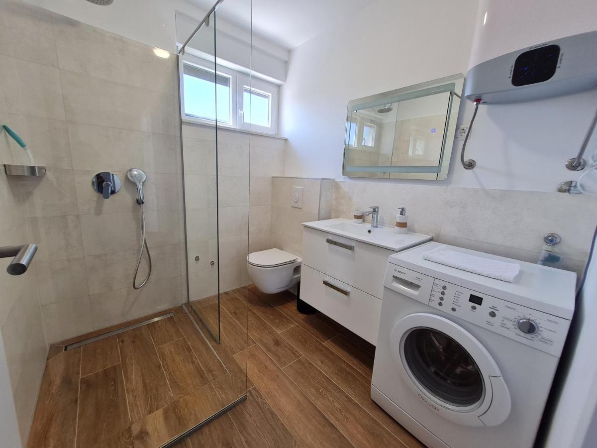 Apartmani Adria ニン エクステリア 写真