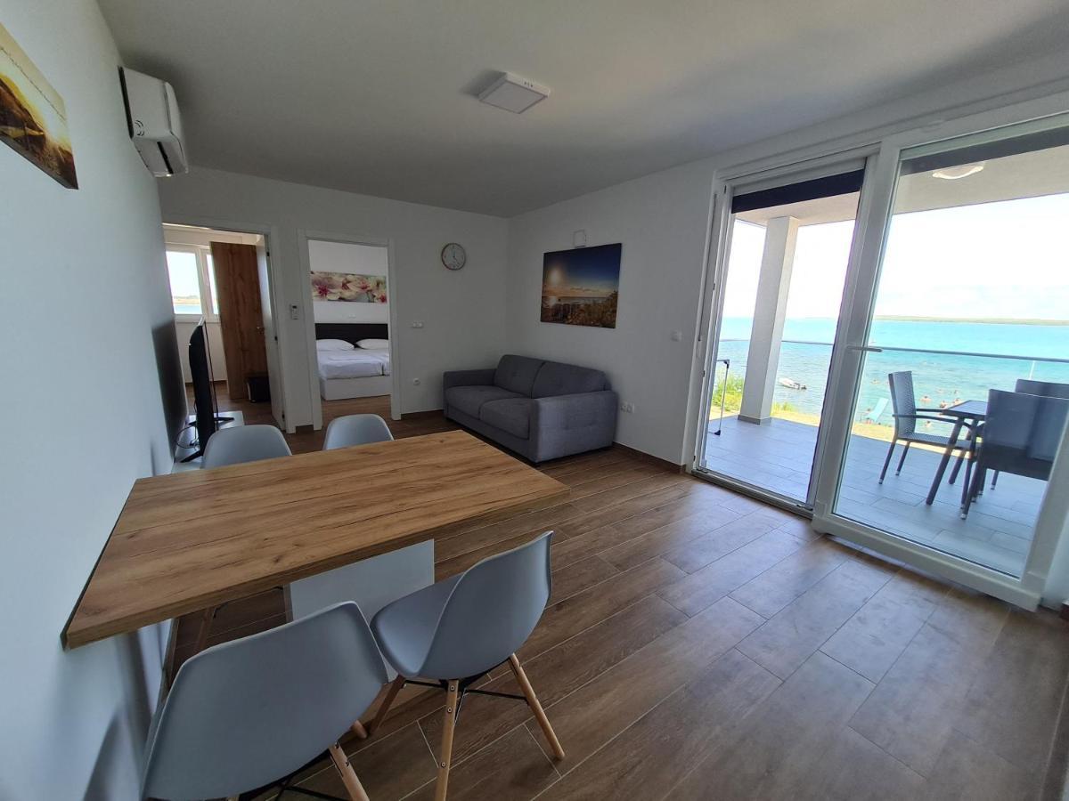Apartmani Adria ニン エクステリア 写真