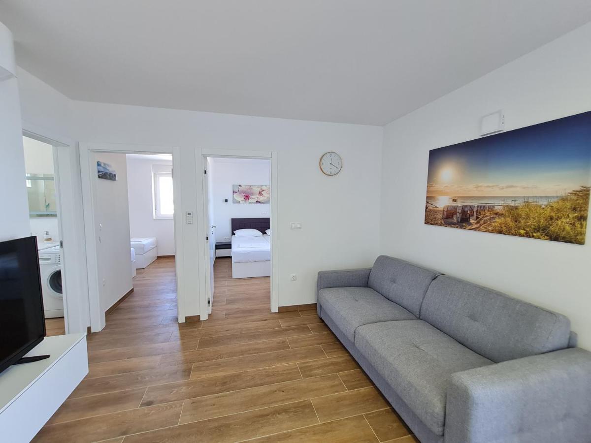 Apartmani Adria ニン エクステリア 写真