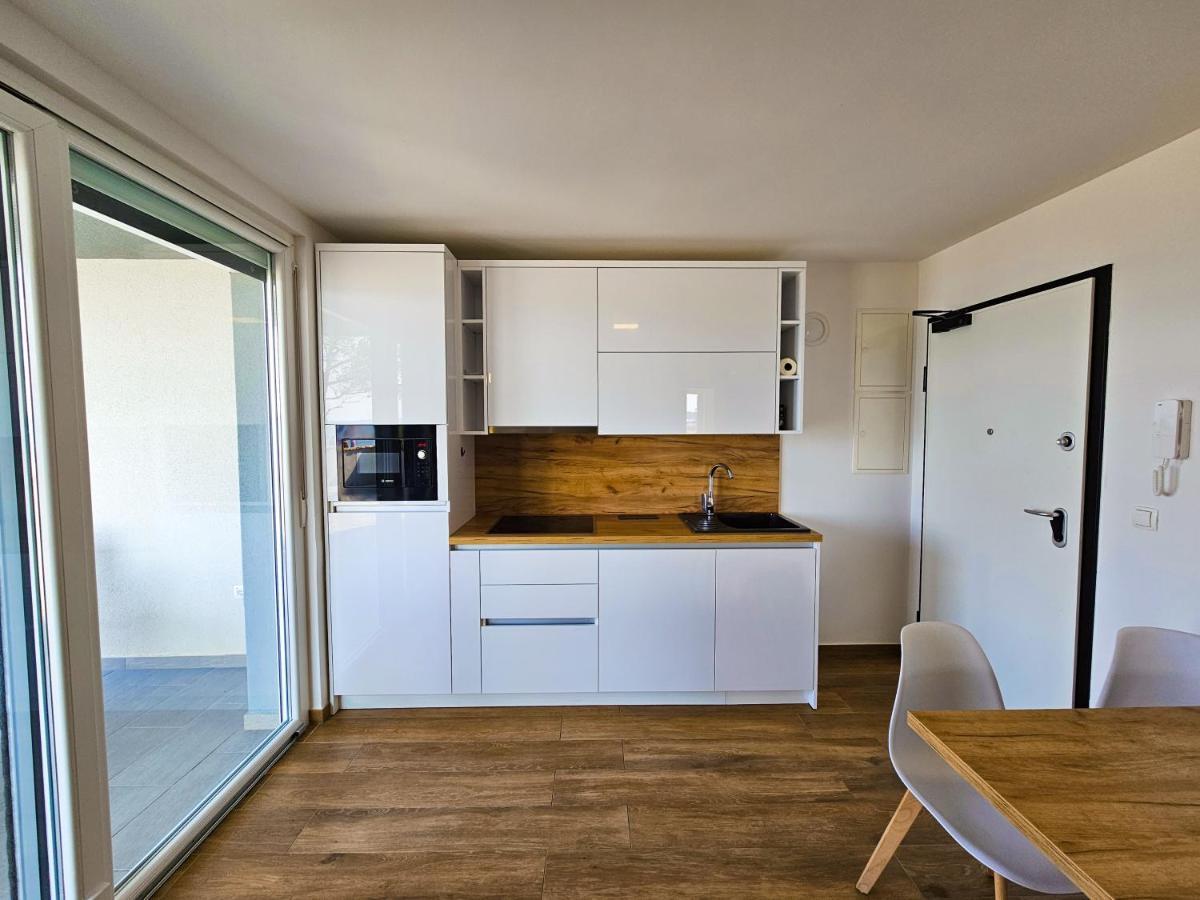 Apartmani Adria ニン エクステリア 写真