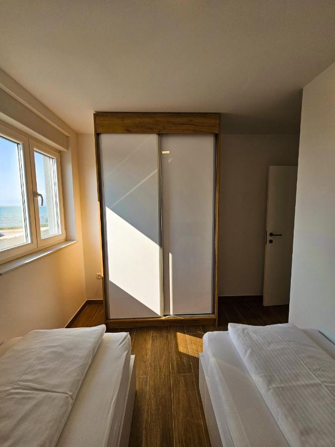 Apartmani Adria ニン エクステリア 写真