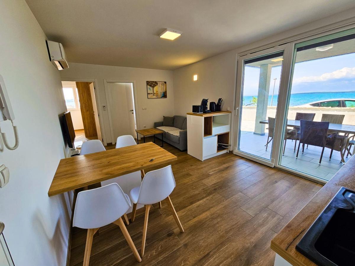 Apartmani Adria ニン エクステリア 写真